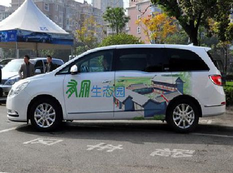 神木户外车贴喷绘如何保持效果?